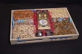 Hamper 16 